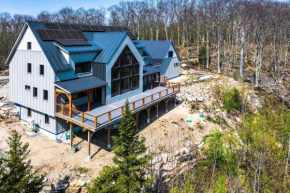 Franconia Heights Sustainable Mtn Apartment